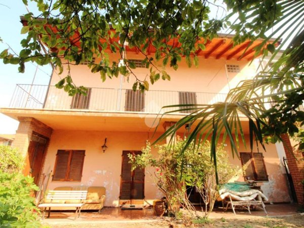 casa semindipendente in vendita a Castellamonte in zona Spineto