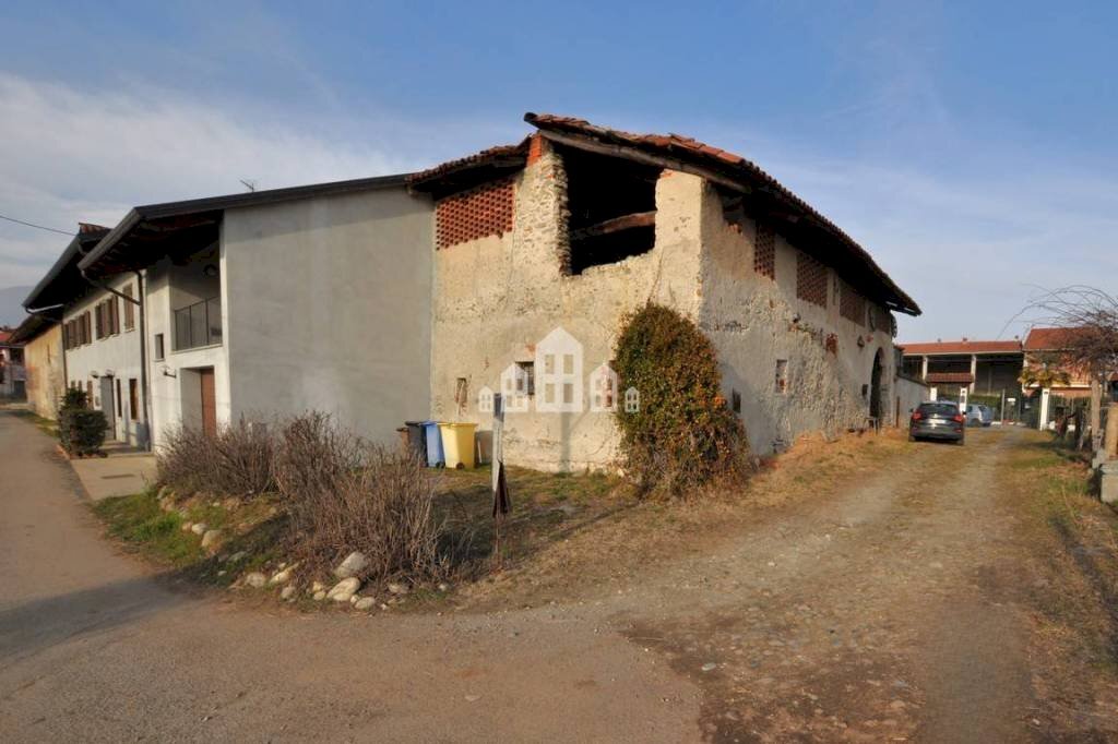 casa semindipendente in vendita a Castellamonte