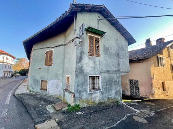 casa indipendente in vendita a Castellamonte in zona Spineto