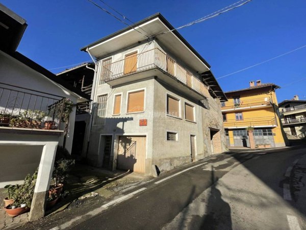 casa indipendente in vendita a Castellamonte in zona Campo