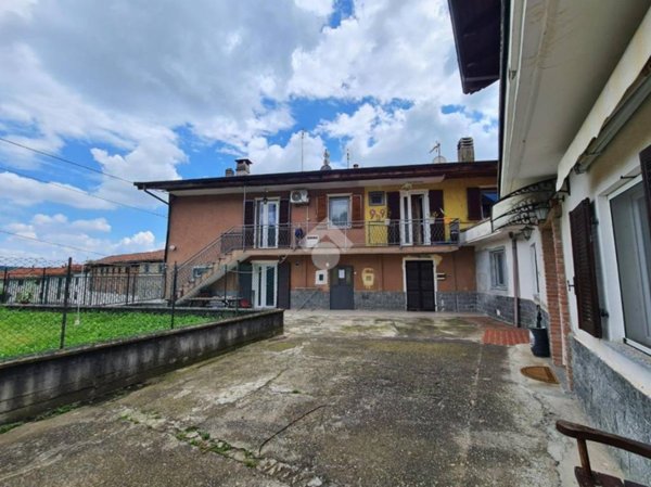 appartamento in vendita a Castellamonte in zona Spineto