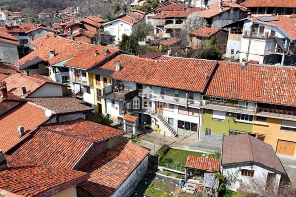 casa indipendente in vendita a Castellamonte in zona Muriaglio