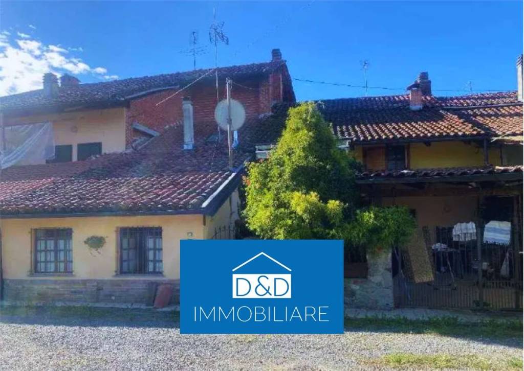 appartamento in vendita a Castellamonte in zona Preparetto
