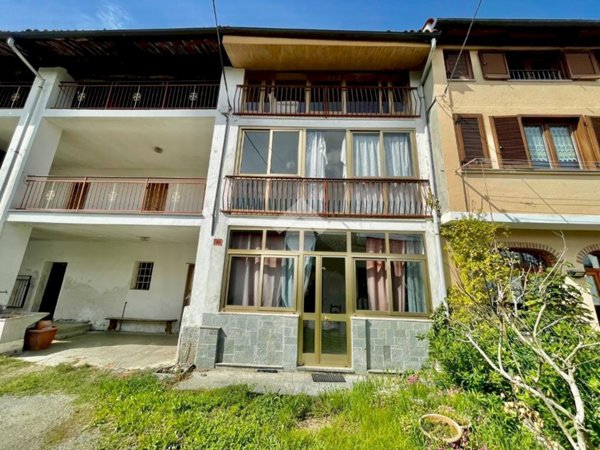 casa indipendente in vendita a Castellamonte in zona San Giovanni