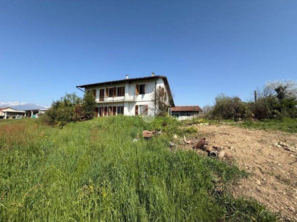 casa indipendente in vendita a Castellamonte in zona Sant'Antonio