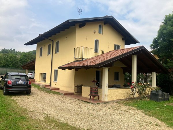 casa indipendente in vendita a Castellamonte