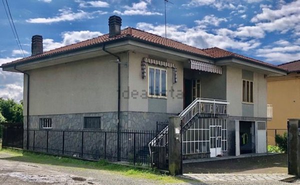 casa indipendente in vendita a Castellamonte