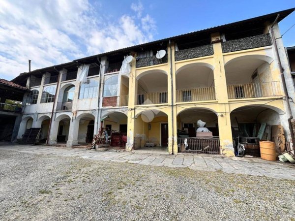 appartamento in vendita a Castellamonte in zona Spineto