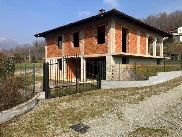 casa indipendente in vendita a Castellamonte
