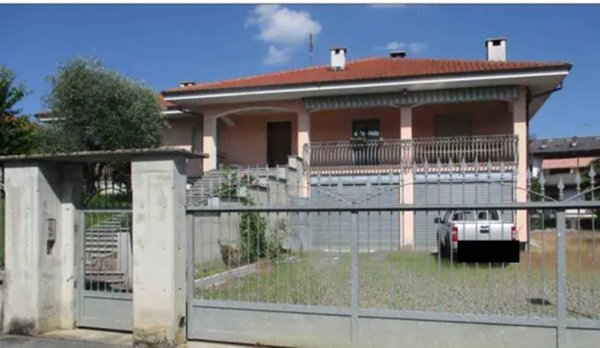 casa indipendente in vendita a Castellamonte