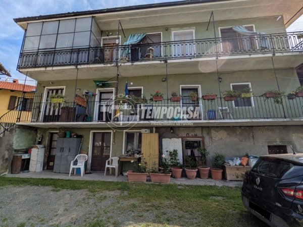 casa indipendente in vendita a Castellamonte in zona Sant'Anna Boschi