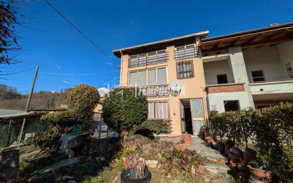 casa indipendente in vendita a Castellamonte in zona Sant'Anna Boschi
