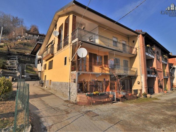 appartamento in vendita a Castellamonte in zona Preparetto