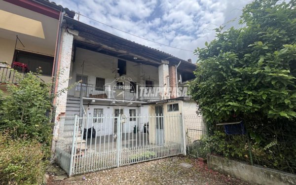 casa indipendente in vendita a Castellamonte in zona Preparetto