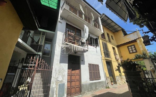 casa indipendente in vendita a Castellamonte in zona Muriaglio