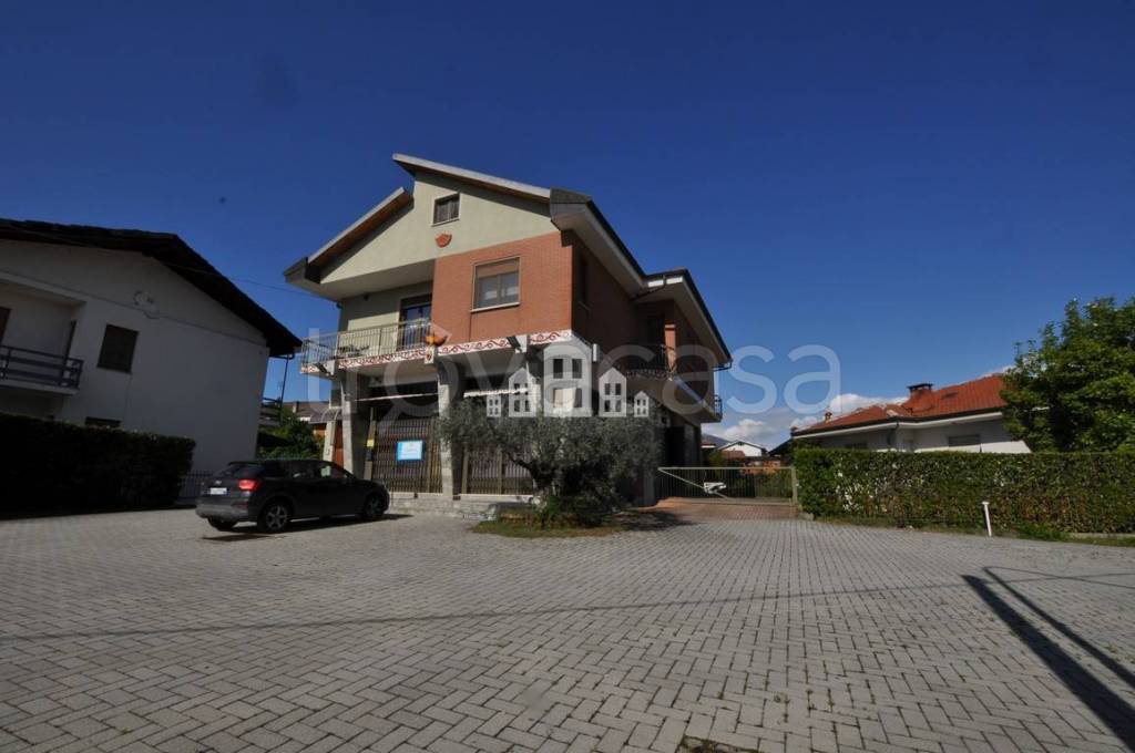 casa indipendente in vendita a Castellamonte in zona Filia