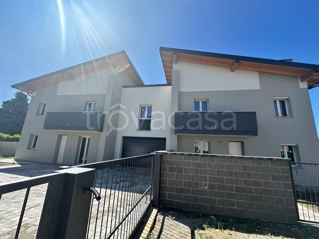 casa indipendente in vendita a Castellamonte in zona Sant'Antonio