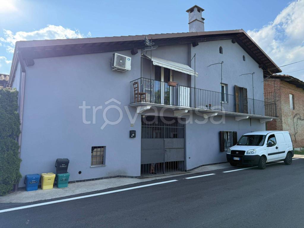 casa indipendente in vendita a Castellamonte in zona Preparetto