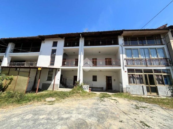 casa indipendente in vendita a Castellamonte in zona San Giovanni
