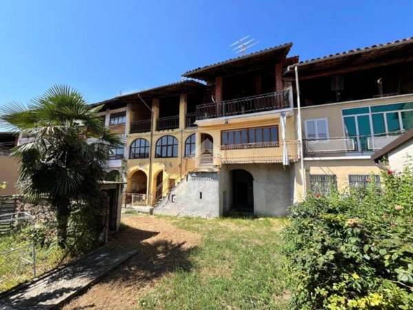 casa semindipendente in vendita a Castellamonte in zona Muriaglio