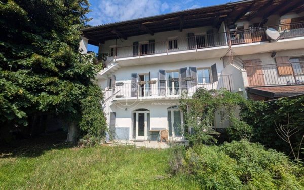 casa indipendente in vendita a Castellamonte in zona Spineto