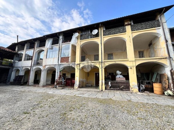 appartamento in vendita a Castellamonte in zona Spineto