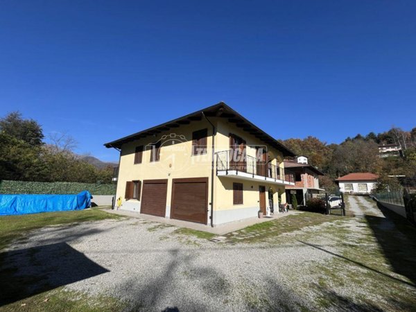 casa indipendente in vendita a Castellamonte in zona Preparetto