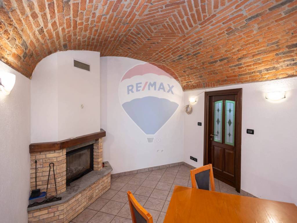 casa indipendente in vendita a Castellamonte in zona Spineto