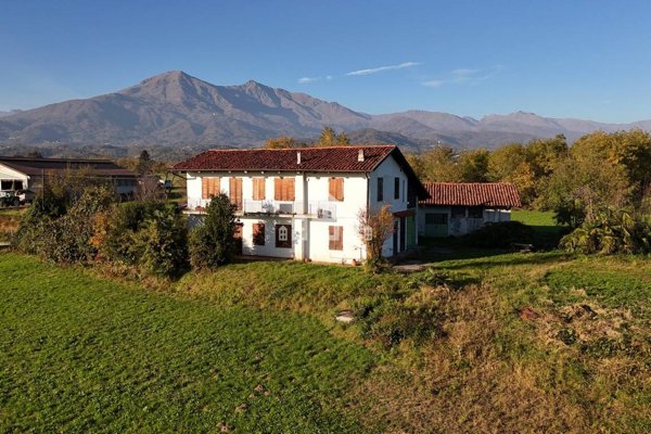 casa indipendente in vendita a Castellamonte in zona Sant'Antonio