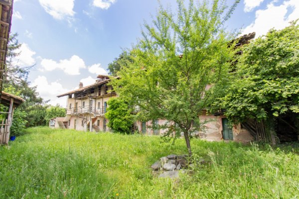 casa indipendente in vendita a Castellamonte in zona Sant'Antonio