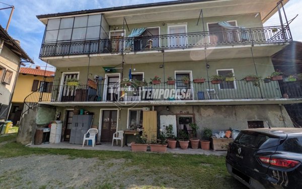 casa indipendente in vendita a Castellamonte in zona Sant'Anna Boschi