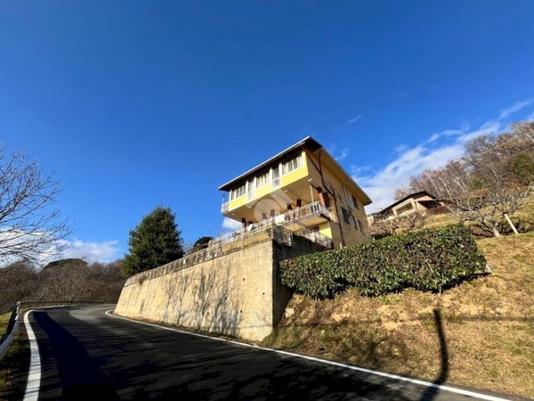 casa indipendente in vendita a Castellamonte in zona Filia