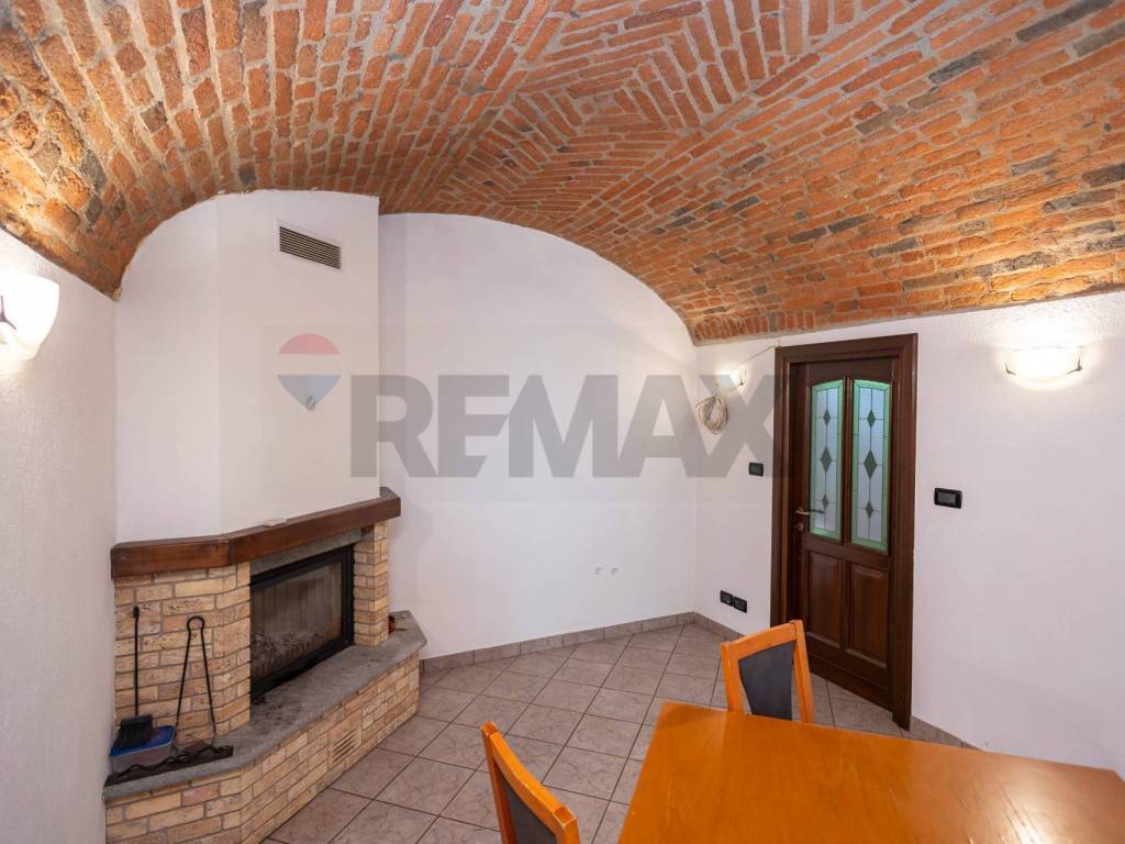 casa indipendente in vendita a Castellamonte in zona Spineto