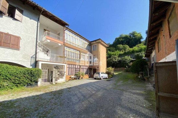 casa indipendente in vendita a Castellamonte