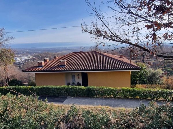 casa indipendente in vendita a Castellamonte