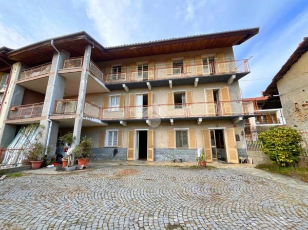 casa semindipendente in vendita a Castellamonte in zona San Giovanni