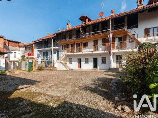 casa indipendente in vendita a Castellamonte in zona Sant'Antonio