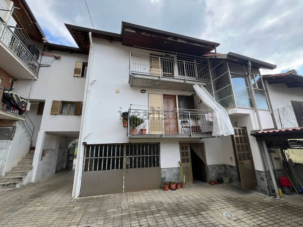 esavano in vendita a Castellamonte