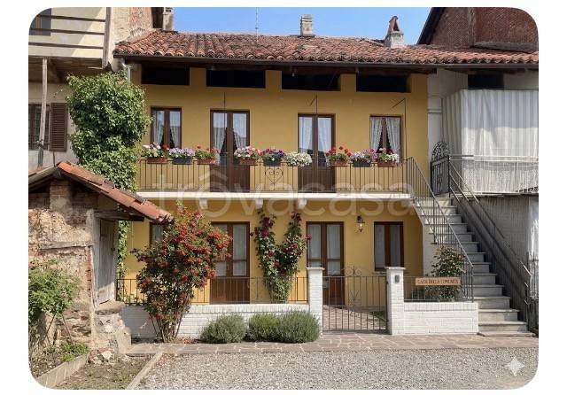 casa indipendente in vendita a Castellamonte in zona Spineto