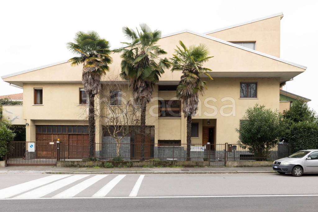 casa indipendente in vendita a Castellamonte in zona Sant'Antonio