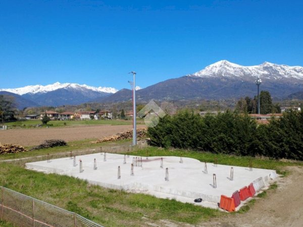 casa indipendente in vendita a Castellamonte in zona Campo