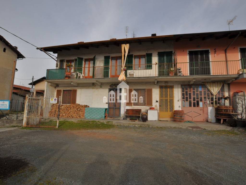 casa indipendente in vendita a Castellamonte