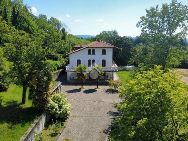 casa indipendente in vendita a Castellamonte in zona Spineto