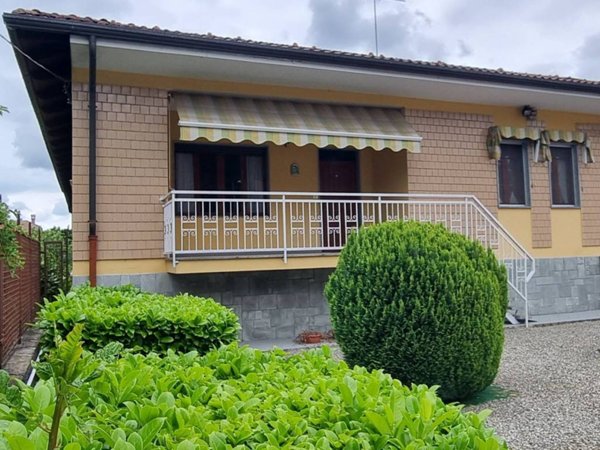 casa indipendente in vendita a Castellamonte