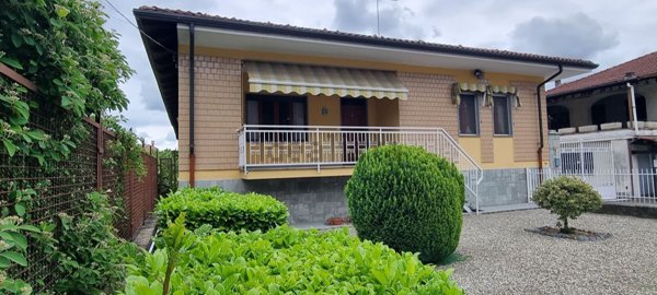casa indipendente in vendita a Castellamonte