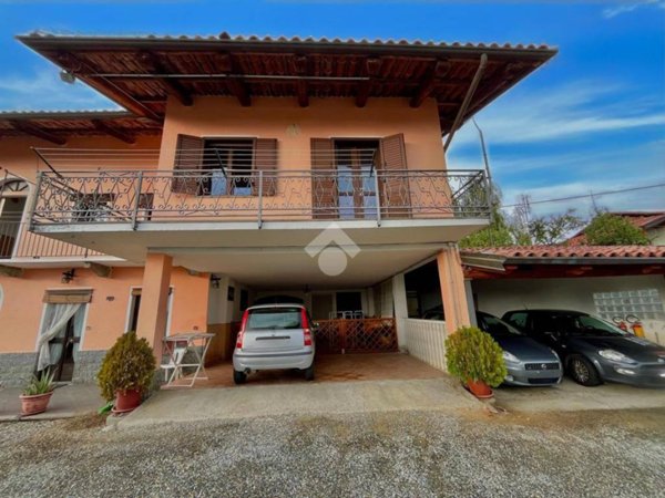 appartamento in vendita a Castellamonte in zona Spineto