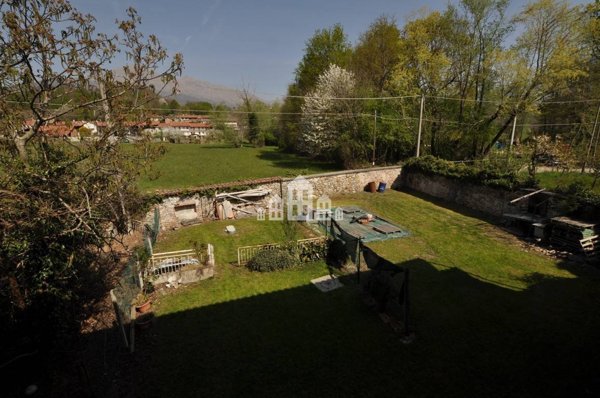 casa indipendente in vendita a Castellamonte in zona Spineto