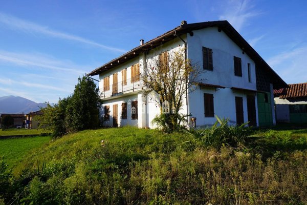 casa indipendente in vendita a Castellamonte in zona Sant'Antonio