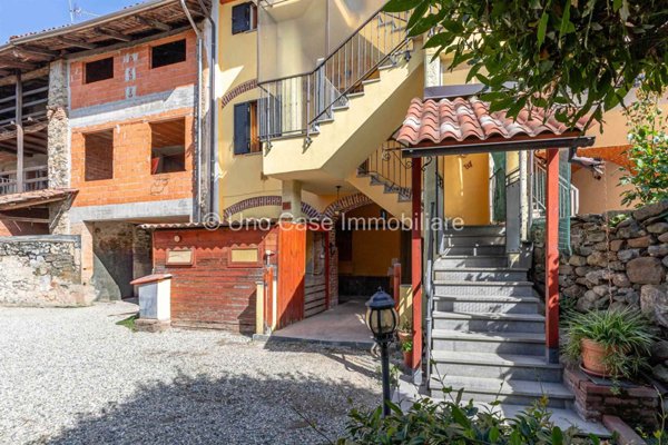 casa indipendente in vendita a Castellamonte in zona San Giovanni
