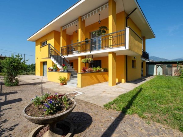 casa indipendente in vendita a Castellamonte in zona Sant'Antonio